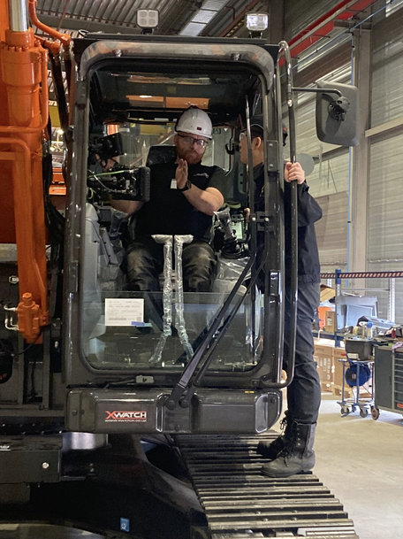 Hitachi Construction Machinery NV Showcases Xwatch Leica 3D Collision Avoidance System at Intermat 2024